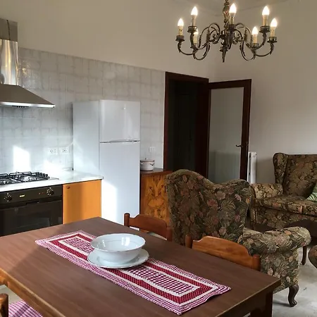 La Casa Di Nila Apartman