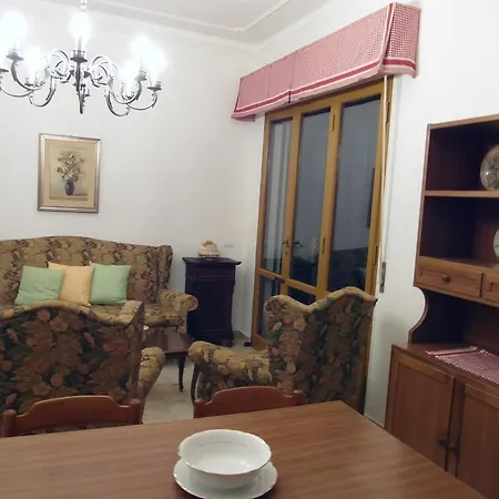 Apartment La Casa Di Nila *